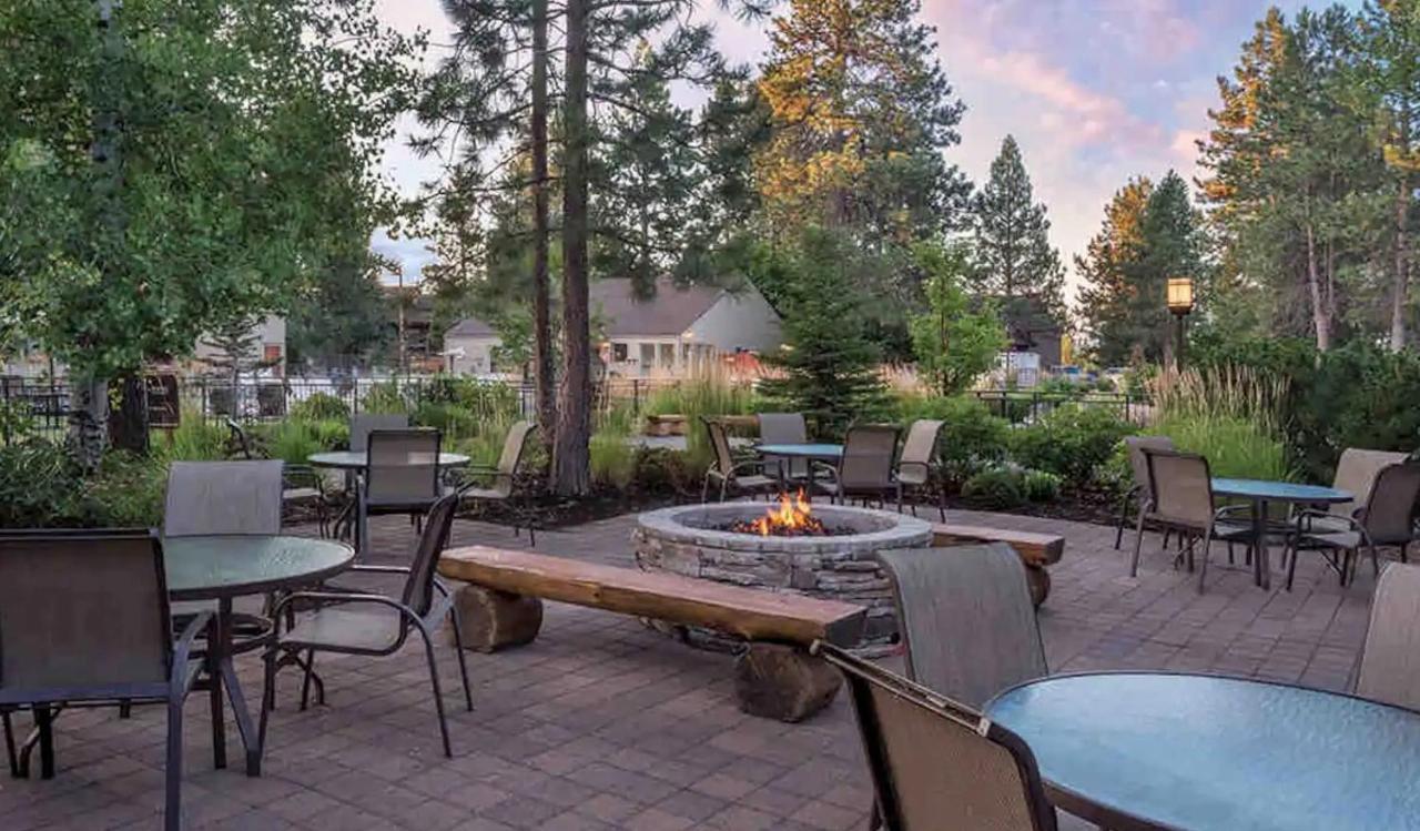 Seventh Mountain Resort Deschutes River Woods エクステリア 写真