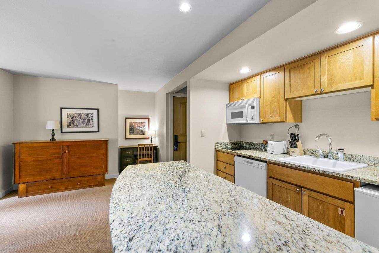 Seventh Mountain Resort Deschutes River Woods エクステリア 写真